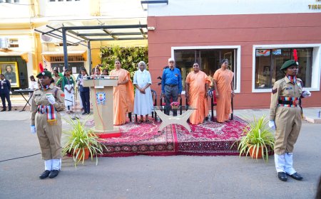 திருச்சி  ஹோலிகிராஸ் கல்லூரியில் சுதந்திர தின கொண்டாட்டம் உற்சாகம்