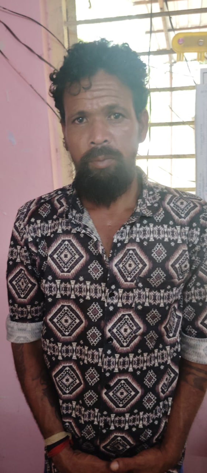 யூடியூப் பார்த்து நாட்டு துப்பாக்கி தயாரித்தவர் கைது