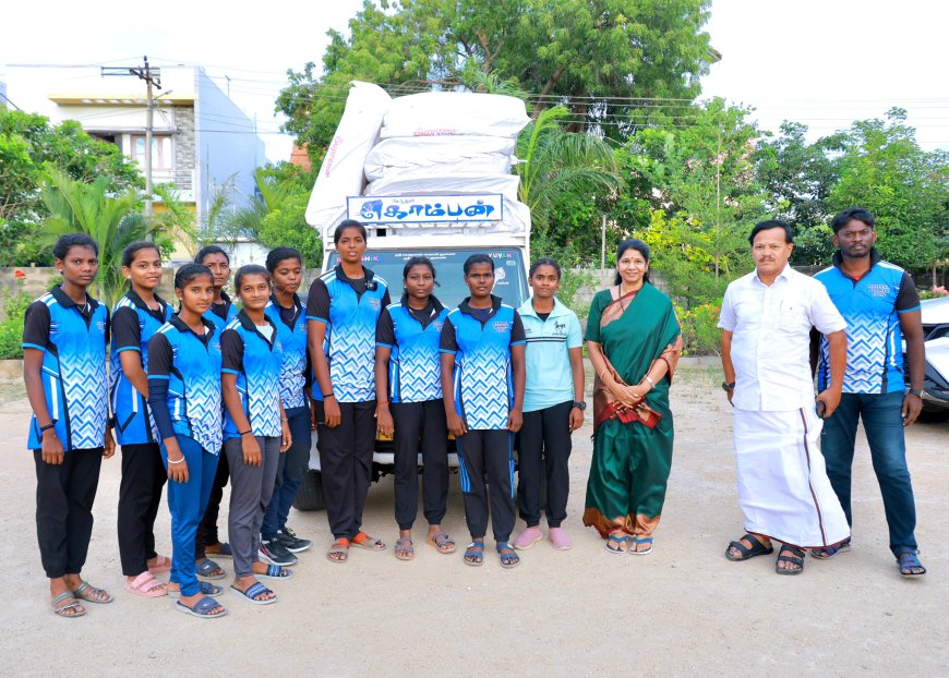 தொகுதி மக்களின் கோரிக்கையை நிறைவேற்றிய கனிமொழி எம்.பி – கபடி வீரர்கள், வீராங்கனைகளுக்கு மேட் வழங்கி பாராட்டு