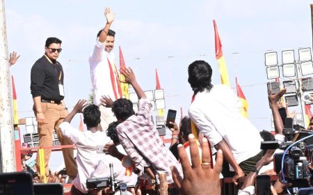 பேசும் இடங்களைத் தவிர மற்ற இடங்களில் விஜய் பிரசார வாகனத்தை விட்டு வெளியே வரக் கூடாது- கடும் கட்டுப்பாடுகளை விதித்த காவல்துறை