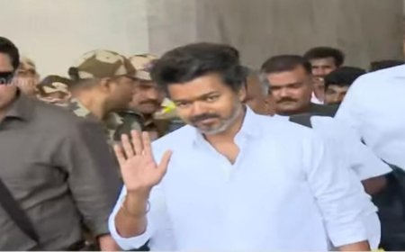 முதல் பரப்புரையை துவக்க திருச்சி வந்தார் விஜய்; பல்லாயிரக்கணக்கான தொண்டர்கள் குவிந்ததால் திருச்சியில் கடும் போக்குவரத்து நெரிசல்