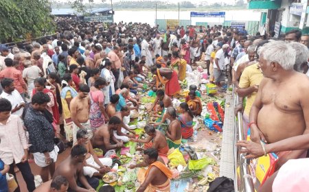 மகாளய அமாவாசை:நீர்நிலைகளில் அலைமோதிய பொதுமக்கள்; ஸ்ரீரங்கம் அம்மாமண்டபத்தில் பல்லாயிரக்கணக்கானோர் தர்ப்பணம்