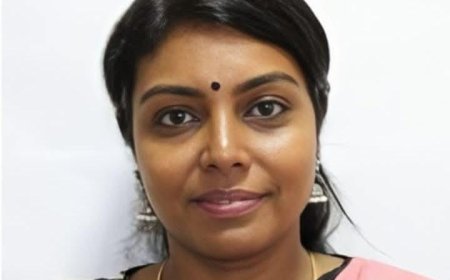 பீலா வெங்கடேசன் ஐஏஎஸ் யார்? மருத்துவப் படிப்பில் இருந்து குடிமைப் பணி வரை....