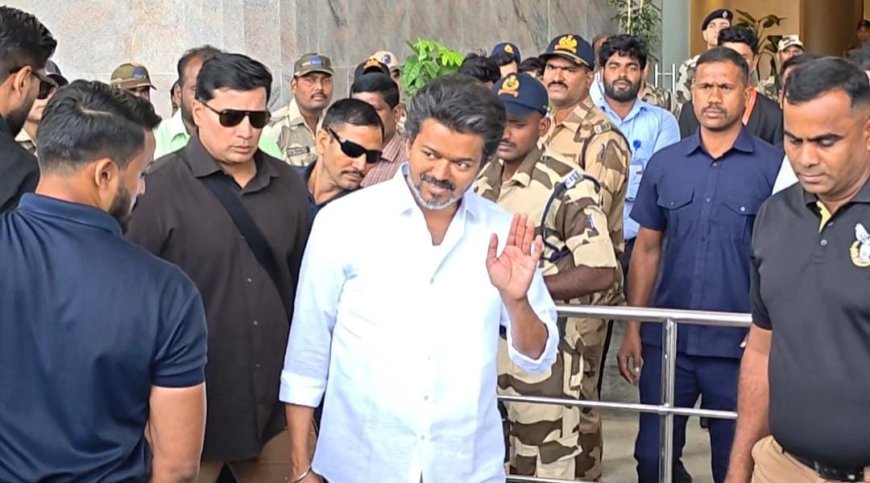 தவெக தலைவர் விஜய் திருச்சியில் இருந்து நாகை புறப்பட்டார்