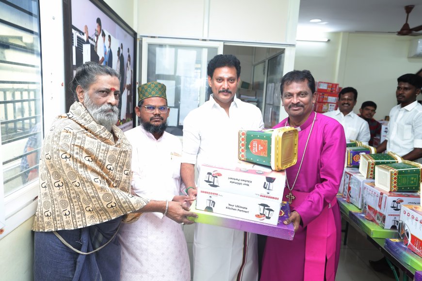 மும்மதத்தைச் சேர்ந்தவர்களுக்கு தீபாவளி பரிசு;125 நபர்களுக்கு நடமாடும் காய்கறி வண்டி- அசத்திய அமைச்சர் அன்பில் மகேஷ்