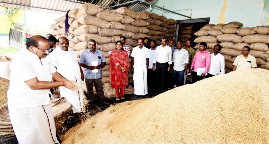 நெல் மூட்டைகள் தேக்கத்திற்கு மத்திய அரசு தான் காரணம் - தஞ்சையில் அமைச்சர் சக்கரபாணி