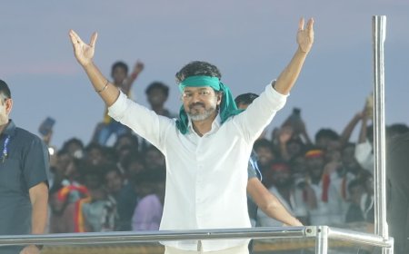பவளவிழா பாப்பா, நீ நல்லவர்போல நடிப்பதைப் பார்த்து நாடே சிரிக்கிறது பாப்பா- விஜய் கடும் தாக்கு