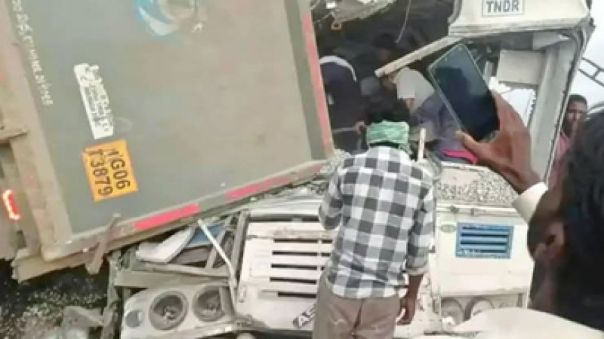 தெலுங்கானாவில் பெரும் சோகம்; பேருந்து மீது டிப்பர் லாரி மோதியதில் 24 பேர் பலி