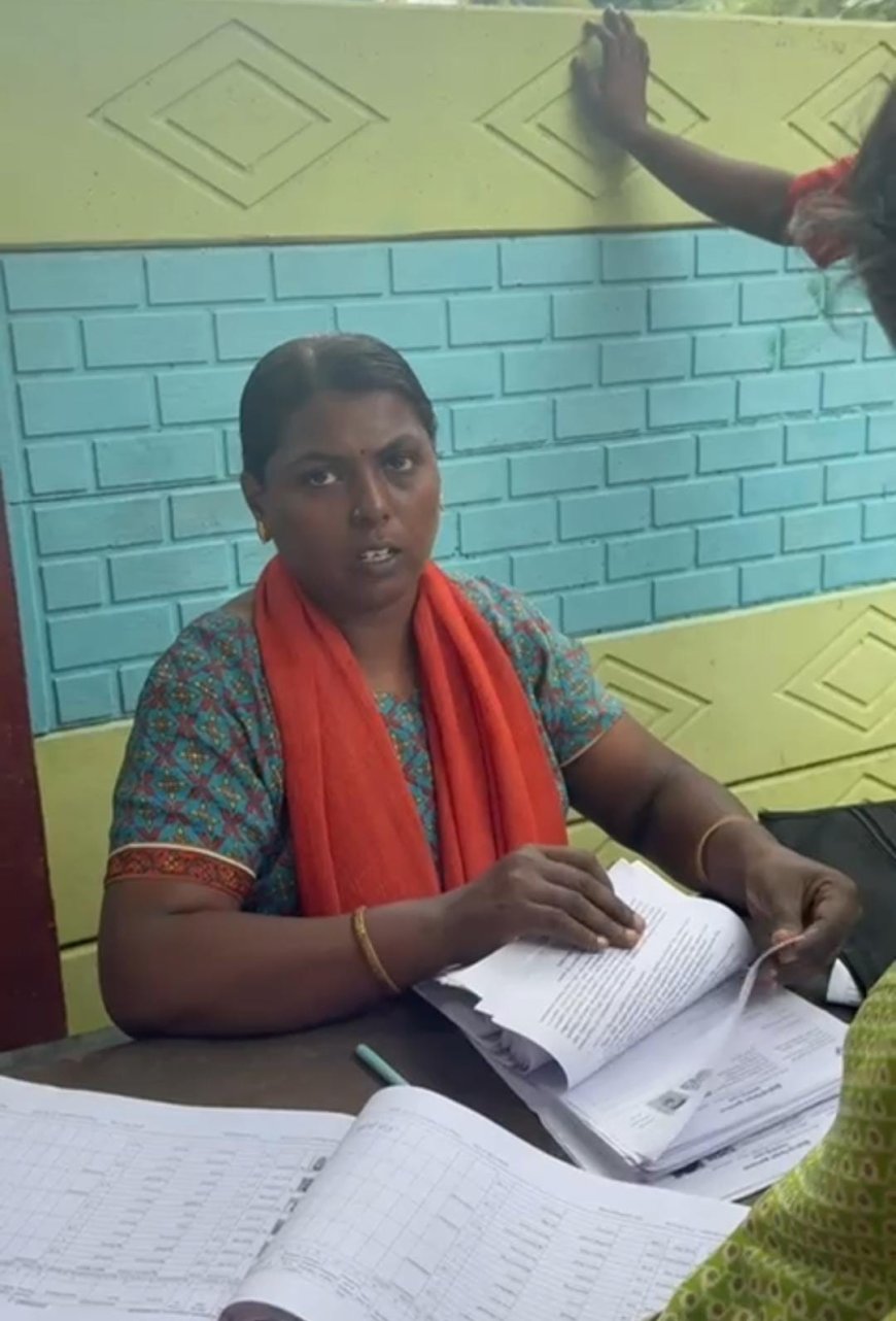 எஸ்ஐஆர் படிவத்தை விநியோகிக்கும் திமுக ஐடி விங் பெண்; பாஜக புகார்: ஆட்சியர் அதிரடி