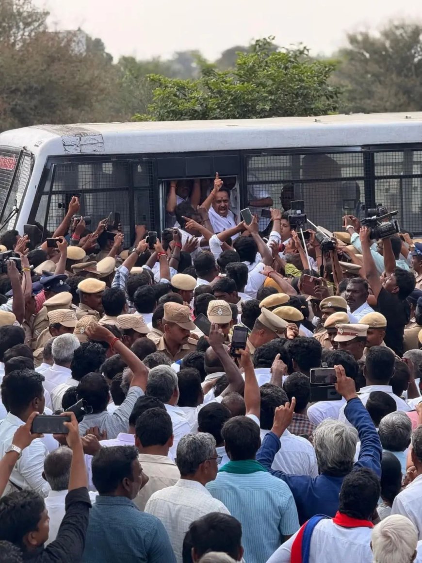 கரூரில் கோயில் இட விவகாரம்; சிட்டிங் எம்பி, முன்னாள் அமைச்சர் கைது