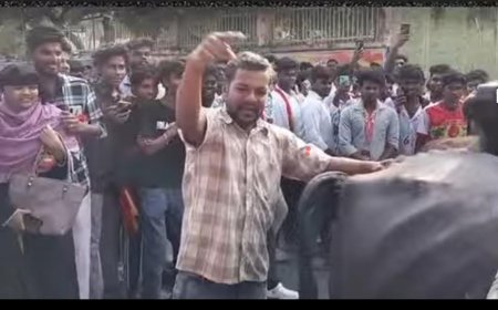மாட்டுக்கு QR கோடு இருக்கு எனக்கூறி பொதுக்கூட்டத்துக்கு மாடுடன் வந்த தவெக தொண்டர்