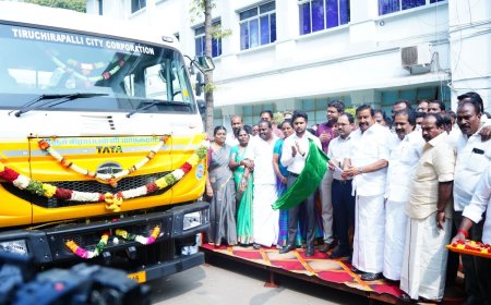 திருச்சி மாநகராட்சிக்கு ரூ. 3.78 கோடியில் நவீன வாகனம்: அமைச்சா் கே.என்.நேரு தொடங்கி வைப்பு