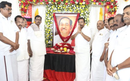 முன்னாள் எம்பி எல்.கணேசன் திருவுருவப்படம் திறப்பு - அமைச்சர் கே.என்.நேரு பங்கேற்பு