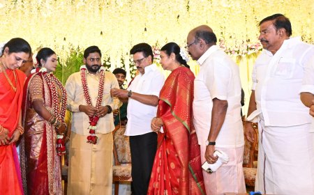 முன்னாள் எம்எல்ஏ பரணிகுமார் இல்ல திருமண விழா; மலரும் நினைவுகளில் மூழ்கிய முதல்வர் 