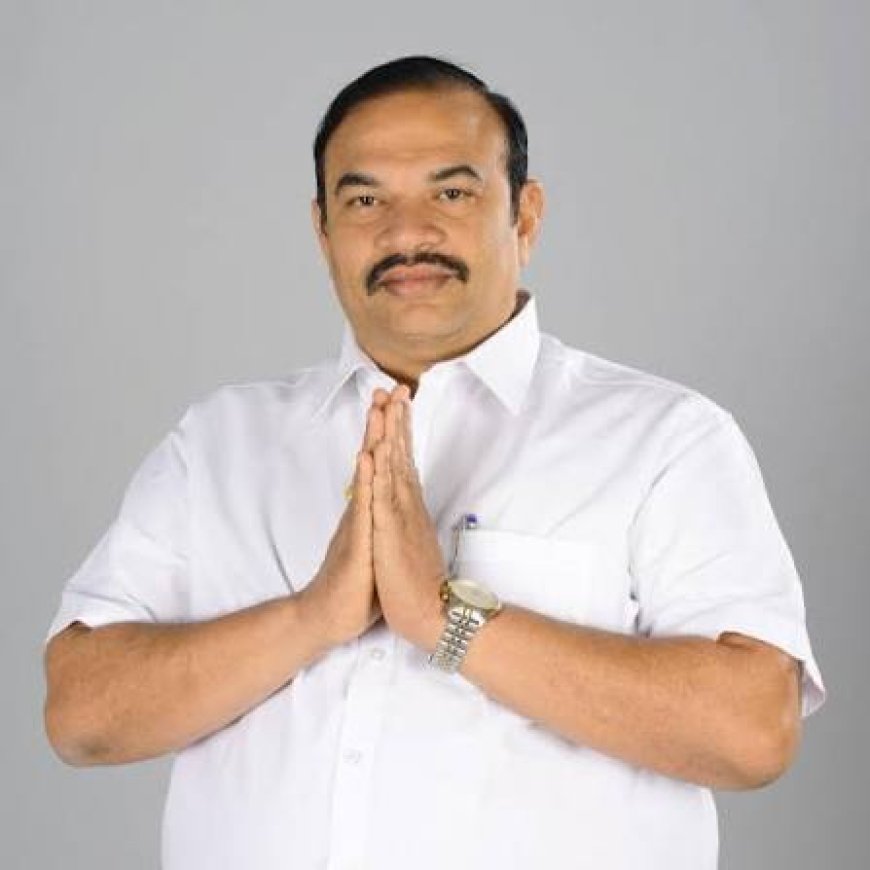 லேப்டாப் வழங்கும் விழாவில் தொகுதி திமுக எம்.எல்.ஏ., இனிகோ இருதயராஜ் "மிஸ்ஸிங்" புறக்கணித்தாரா அமைச்சர் கே.என்.நேரு?