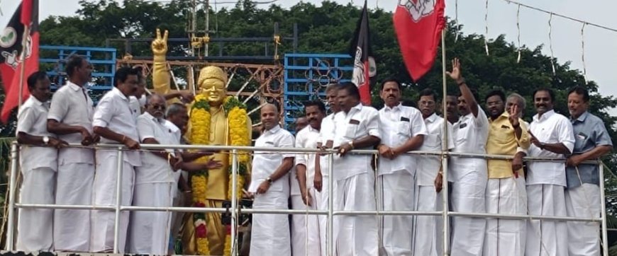 எம்ஜிஆர் 109-வது பிறந்தநாள்;  அதிமுக சார்பில் முன்னாள் எம்பி ப.குமார் மரியாதை