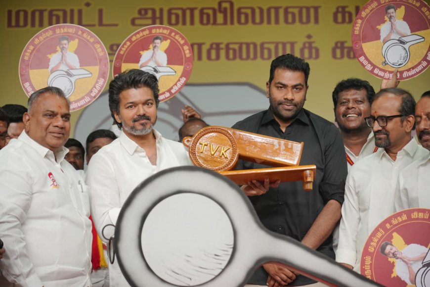 நடைபெறவுள்ள தேர்தல் ஒரு ஜனநாயகப் போர்-தவெக தலைவர் விஜய்