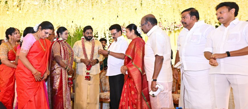 முன்னாள் எம்எல்ஏ பரணிகுமார் இல்ல திருமண விழா; மலரும் நினைவுகளில் மூழ்கிய முதல்வர் 