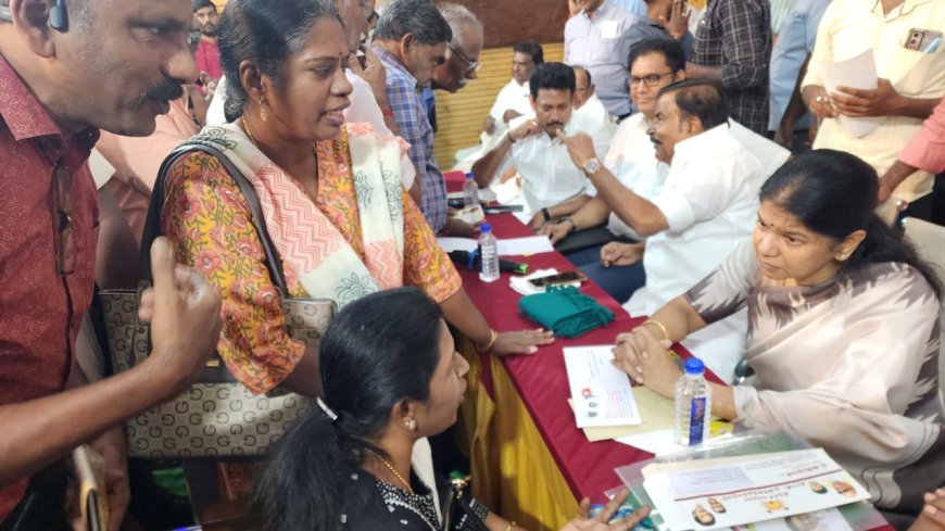 இந்திய குடியுரிமை வழங்கப்பட வேண்டும் - கனிமொழி எம்.பியிடம் தமிழ்நாட்டில் வசிக்கும் இலங்கைத் தமிழர்கள் மனு
