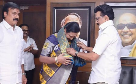 திமுகவுடன் கைகோர்த்த தேமுதிக ; கருப்பு சிவப்பைக் கொடியில் தாங்கியிருக்கும் தங்களது நல்வரவு - நல்லுறவு தொடர்ந்து தமிழ்நாட்டின் உயர்வுக்குப் பங்களிக்கட்டும்! - ஸ்டாலின் பெருமிதம் 