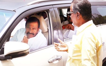 முதலில் வந்தார், நேருவிடம் வாழ்த்தும் பெற்றார் 