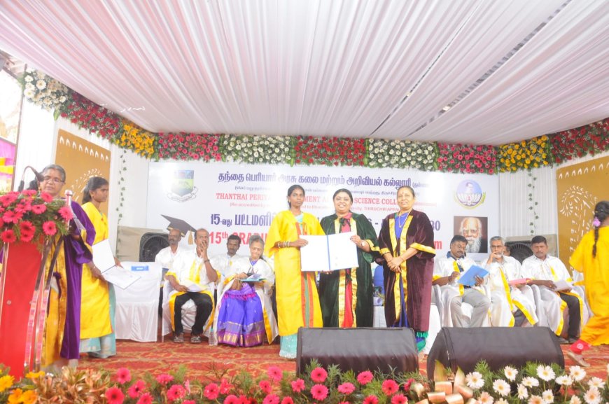 தந்தை பெரியார் அரசு கலை மற்றும் அறிவியல் கல்லூரியில் 15-வது பட்டமளிப்பு விழா ; 1293 மாணவர்களுக்கு பட்டமளிப்பு