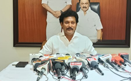 மும்மொழிக் கொள்கைக்கு இடமே இல்லை" - பி.எம் ஸ்ரீ திட்டத்தின் பின்னணியை விளக்கிய அன்பில் மகேஷ்