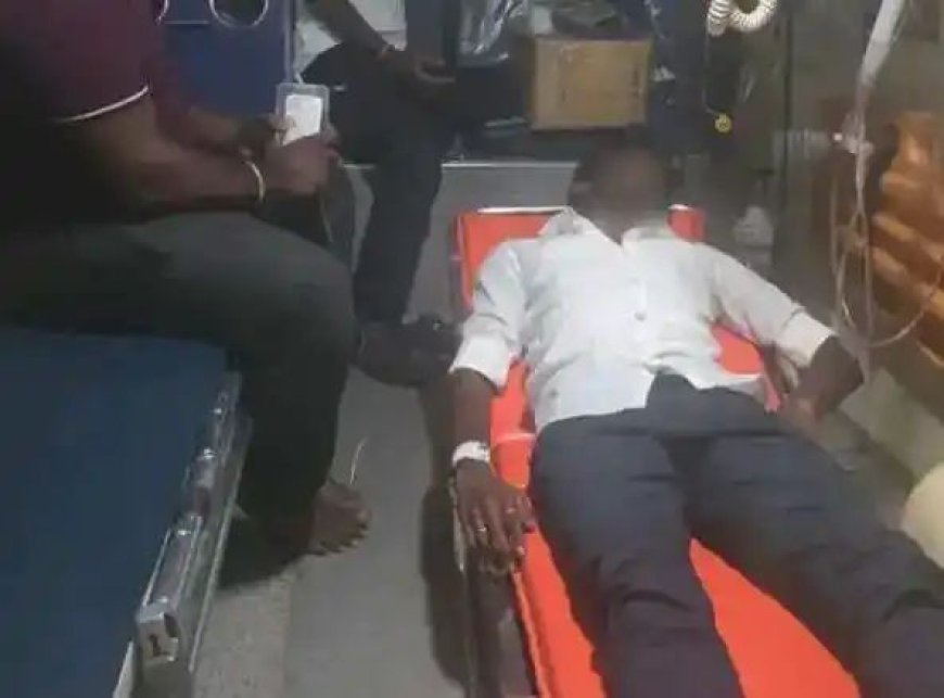 விஜய் தோற்றுவிடுவார்? பீதியில் கழுத்தை அறுத்துக் கொண்ட இளைஞர்..!