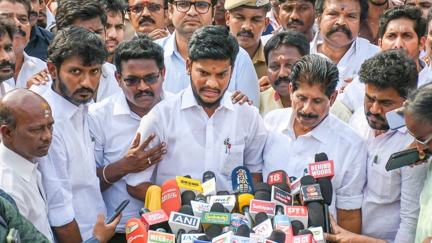 சாதிப் பார்த்து இங்கு யாருக்கும் பதவிகள் வழங்கப்படவில்லை - அமைச்சர் ரமேஷ் விளக்கம்  