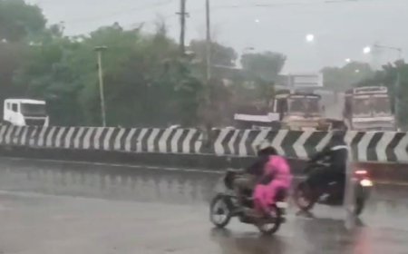 சென்னையை குளிர்வித்த திடீர் மழை: சாலைகளில் தேங்கிய நீரால் வாகன ஓட்டிகள் அவதி