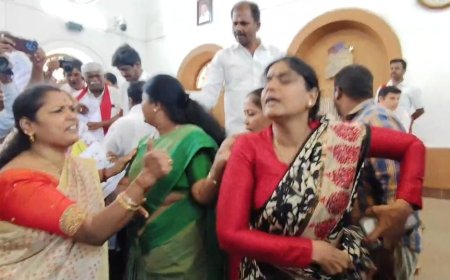 கோவை மாமன்ற கூட்டத்தில் காங்கிரஸ் அமளி; 5 கவுன்சிலர்கள் சஸ்பெண்ட்  