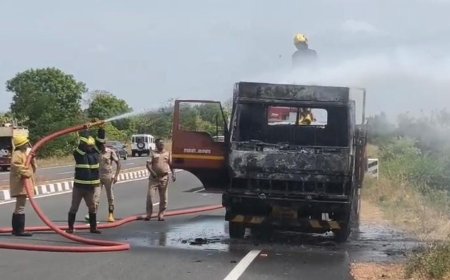 முசிறி அருகே ஓடும் லாரியில் திடீர் தீ : ஓட்டுநர் அதிர்ஷ்டவசமாக உயிர் தப்பினார்!