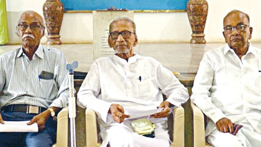 பிரபாகரன் உரிய நேரத்தில் பொதுவெளிக்கு வருவார்- பழ.நெடுமாறன்
