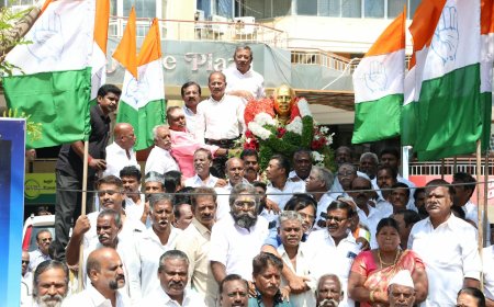 14-ம் ஆண்டு நினைவு நாள்: எல்.அடைக்­க­ல­ராஜ் சிலைக்கு காங்கிரசார்  மரியாதை