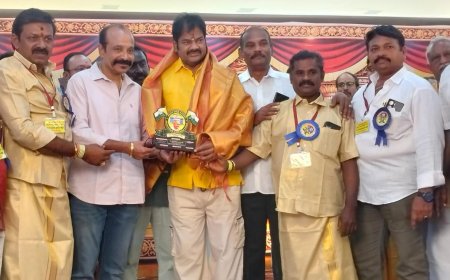 காந்தி மார்க்கெட்டை இடம் மாற்றினால் போராட்டம் - வியாபாரிகள் முன்னேற்ற சங்க கூட்டத்தில் தீர்மானம்