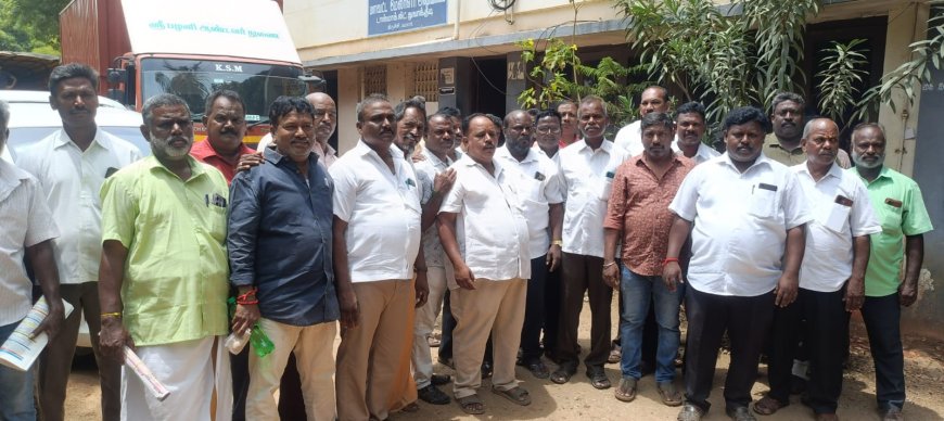 டாஸ்மாக் விற்பனையாளர்களுக்கு கூடுதல் பணி சுமை; சீருடை ஒரே மாதிரியானதாக இருக்க வேண்டும் - அரசுக்கு விற்பனையாளர்கள் கோரிக்கை 
