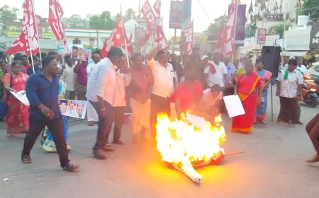 திருச்சியில் மோடி உருவப்பொம்மை எரிப்பு :இடதுசாரிகள் போராட்டத்தால் பரபரப்பு