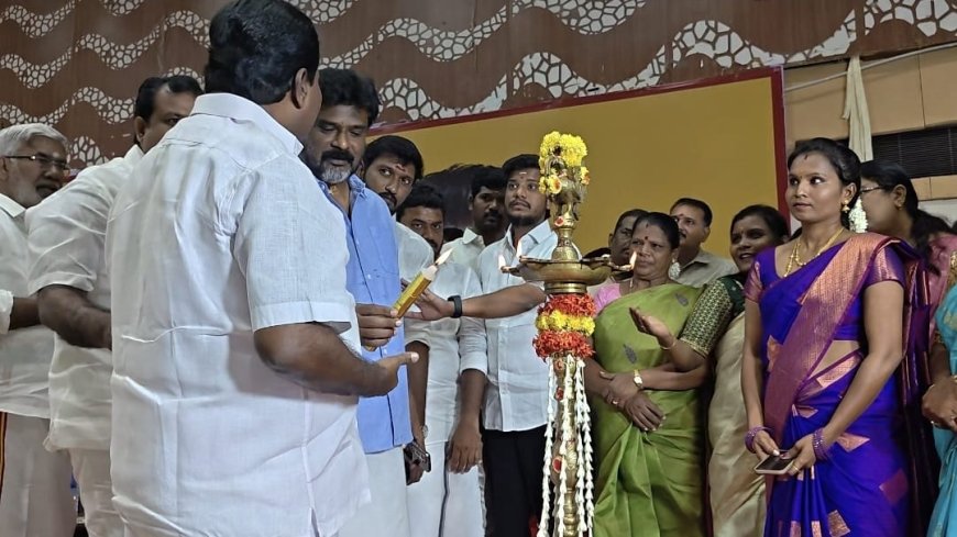 யார் குத்து விளக்கு ஏற்றுவது? அமைச்சர் முன்னிலையில் காங்கிரஸ் எம்.பிக்கும் த.வெ.க எம்.எல்.ஏவுக்கும் வாக்குவாதத்தால் பரபரப்பு