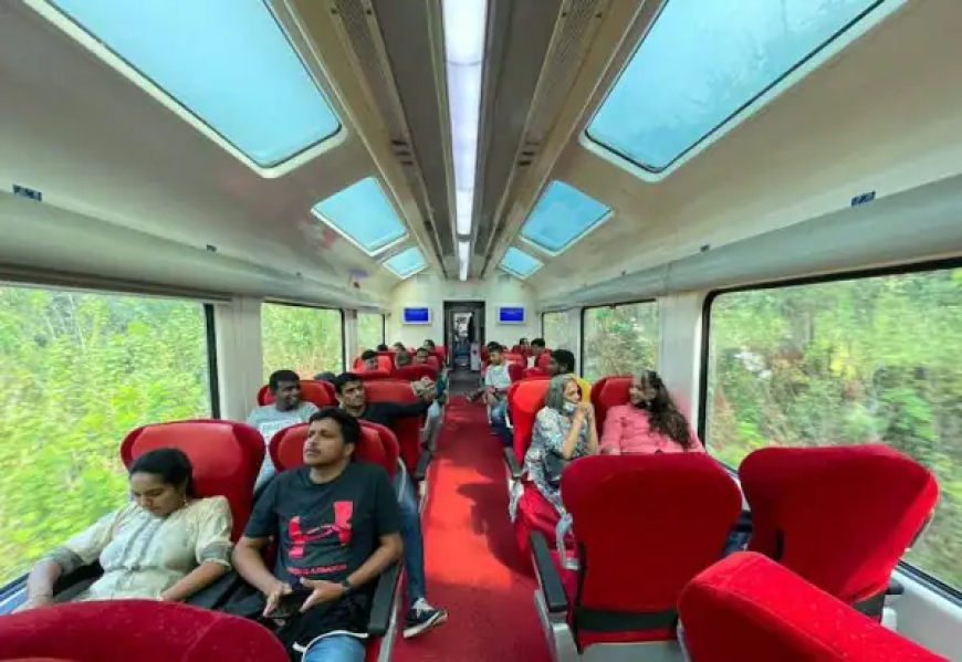 ரூ.4 கோடியில் தயாரான 'விஸ்​டாடோம்’ பெட்டி அக்​.22 முதல் மதுரை - குரு​வாயூர் விரைவு ரயி​லில்: முன்பதிவு துவங்கியது